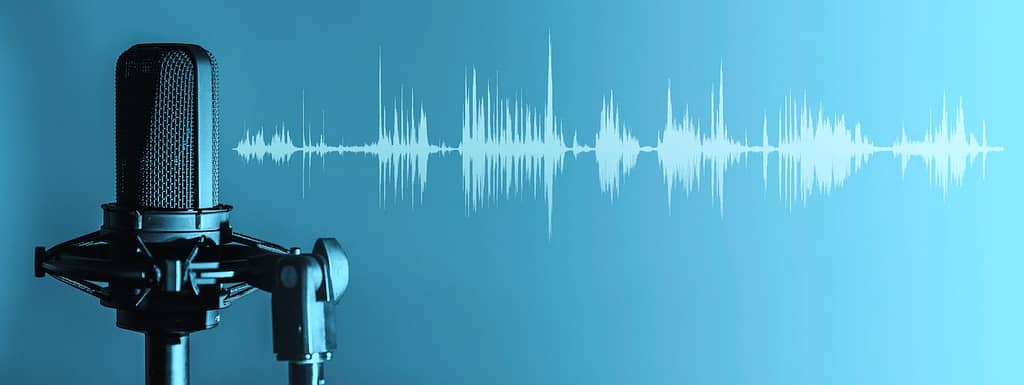podcast Heply: microfono e onde sonore